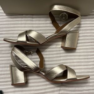 Margaux City Sandal in Platinum Size 40/9